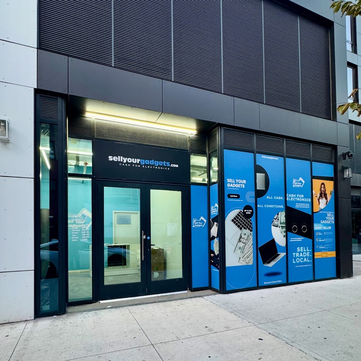 Sell Your Gadgets storefront in Brooklyn, NY